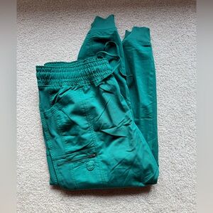 NWOT Dickies women’s jogger scrub pants